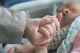 5 điều hối tiếc nhất của người sắp qua đời, điều đầu tiên ai cũng ám ảnh