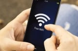 Điện thoại có 1 nút dễ tìm, nhấn vào là bắt Wifi thả ga, chẳng mất tiền đăng ký 5G