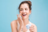 5 thói quen giúp chị em ngày càng trẻ trung, da láng mịn