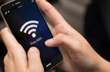 Điện thoại có 1 nút dễ tìm, nhấn vào là bắt Wifi vù vù, không cần hỏi mật khẩu