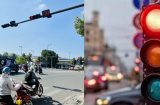 Năm 2025 phạt nặng lái xe vượt đèn đỏ nhưng đây là trường hợp lái xe vượt đèn đỏ không bị CSGT xử phạt