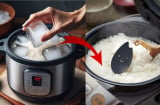 Thả viên đá lạnh vào nồi nấu cơm: Cơm để cả ngày vẫn dẻo ngon, giữ 90% dinh dưỡng