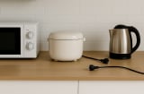 4 loại thiết bị nên rút điện khi không ở nhà: Vừa tiết kiệm, vừa phòng cháy nổ