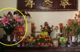 Tại sao người giàu luôn đặt bình hoa bên trái khi thắp hương? Lý do bất ngờ không phải mê tín