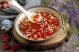 Mẹo pha nước mắm tỏi ớt nổi lên đẹp mắt, chấm gì cũng ngon
