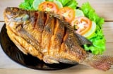 Bí quyết rán cá vàng giòn, không bắn dầu, không sát chảo với nguyên liệu đơn giản