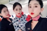 Vì sao tiếp viên hàng không chỉ mặc váy, không bao giờ mặc quần? Sự thật bất ngờ