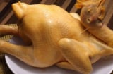 Luộc gà theo cách này: Da vàng óng, thịt ngọt đậm, không tanh không đỏ, ai ăn cũng khen