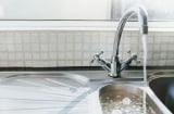 Mẹo thông cống siêu rẻ, siêu sạch chỉ với nguyên liệu trong nhà bếp không cần thợ