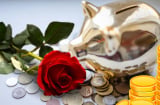 Sổ Vàng Ghi Danh 0hTết Đoan Ngọ 5/5 âm: Top 4 tuổi Đỏ Chót Như Son, Thần Tài dẫn đường, Phước Lộc dồi dào