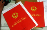 Dù đã công chứng hợp đồng mua bán nhà đất, nhưng từ nay, có 3 trường hợp không thể sang tên sổ đỏ