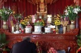 Bàn thờ có 3 đặc điểm này, Gia Chủ thường Phát Tài, Giàu to, Phúc Lộc tựa sông dài, Tổ tiên độ trì