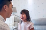 Trẻ khóc không phải là xấu: 4 câu cha mẹ thông minh nên nói thay vì 'đừng khóc nữa'