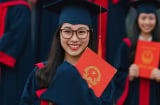 “Ngành học vàng” được Quốc hội chốt lương cao nhất: Điểm chuẩn chạm 9 – 10, từng thiếu hơn 100.000 nhân lực