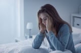 Mẹo hay đơn giản trị mất ngủ với gừng và đá viên