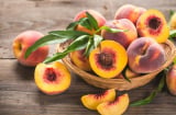 Tuyệt đối không ăn đào cùng 3 loại thực phẩm này kẻo rước họa vào than