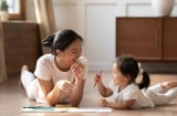 Trẻ nhỏ có đặc điểm này lớn lên EQ cao, giàu có thông minh