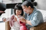 Nghỉ hè, ông bà trông cháu giúp con phải nhớ 3 giới hạn vàng để tránh xung đột gia đình