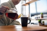 Sai lầm tai hại khi uống trà, đừng trách vì sao suy thận sớm tìm đến