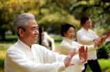 Sống thọ trên 85 tuổi: Bác sĩ tiết lộ 3 loại thực phẩm người cao tuổi nên ăn mỗi ngày
