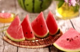 Mùa hè: 5 loại rau nên ăn nhiều, 4 loại quả cần hạn chế – đừng để 'miệng sướng, bụng khổ'