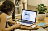 Facebook của người EQ thấp có 5 kiểu caption này, số 1 là rõ nhất