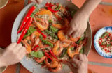 Mẹo làm món tôm rang muối hột thơm ngon: Tôm đỏ au, thịt chắc ngọt, không bị mặn