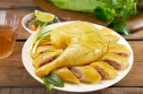 Luộc gà bằng nước lạnh vừa tanh vừa đỏ: Làm theo cách này vàng ươm, da giòn sần sật
