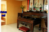 Phòng ngủ bố trí cạnh phòng thờ có phạm phong thủy không?