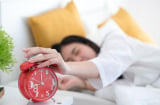 Ngủ nhiều hay thiếu ngủ sẽ gây hại hơn cho cơ thể?
