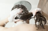 4 thói quen nguy hiểm khi gội đầu dễ gây đột quỵ nhiều người hay mắc phải cần tránh xa