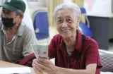 Sau 50 tuổi mới hiểu: Cha mẹ có lương hưu là 5 'phúc khí' vững chắc, con cháu đời sau hưởng trọn