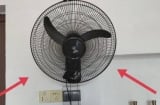 Dùng túi nilon vệ sinh quạt sạch bóng mà không cần tháo khung – mẹo đơn giản ai cũng làm được