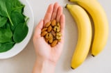 6 thực phẩm giàu biotin chị em U40 nên ăn mỗi ngày: Tóc rụng ngừng hẳn, tóc con mọc tua tủa