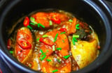 Kho bất kỳ loại cá nào chỉ cần thả thứ nước đặc biệt này vào: Cá hết sạch mùi tanh, thơm ngon chắc thịt