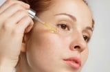 4 lại tinh dầu là bí quyết tự nhiên giúp làm chậm quá trình hình thành nếp nhăn