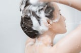 5 thành phần thường gặp trong dầu gội dễ khiến tóc rụng như lá mùa thu