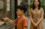 Bị chê “cha mẹ lười”, hóa ra họ mới là bậc thầy dạy con nên người