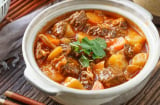 Cách nấu bò sốt vang nhanh nhừ: Ngon như nhà hàng 5 sao nấu