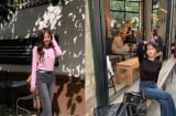 Áo thun sẽ trở thành “ngôi sao” trong tủ đồ của bạn suốt cả bốn mùa nếu mix theo những cách này
