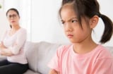 Vì sao trẻ thông minh thường khó dạy? Cha mẹ đừng lo, nếu con có 4 dấu hiệu này là “mừng thầm” mới đúng!