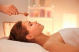 Tự làm serum mật ong tại nhà giúp dưỡng da săn chắc, sáng khỏe