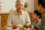 Đàn ông sau 60 tuổi làm được 4 việc này: Thể chất như “vàng ròng”, sống thọ tới 100 không khó