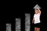 4 dấu hiệu con chậm cao, cha mẹ biết sớm mà cân bằng