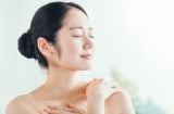 Phương pháp dưỡng da “rẻ bèo” từ màng bọc thực phẩm nhưng hiệu quả bất ngờ