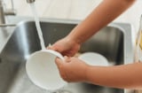 Nếu lười tập thể dục, 5 việc nhà giúp này sẽ chị em đốt mỡ thừa và giảm cân hiệu quả