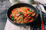 Cách làm miến trộn thịt bò kiểu Hàn Quốc đơn giản, ngon, đẹp mắt