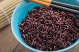 Vì sao nên ngâm gạo lứt trước khi nấu?