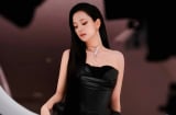 Jisoo (BLACKPINK) và 5 thói quen giúp duy trì làn da căng mướt không tuổi