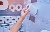 Bí kíp tiết kiệm hàng trăm đô la: Đặt giấy vệ sinh vào tủ lạnh ai cũng nên biết!